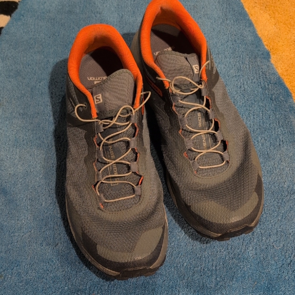 Salomon Men's Gray and Orange Athletic Shoes